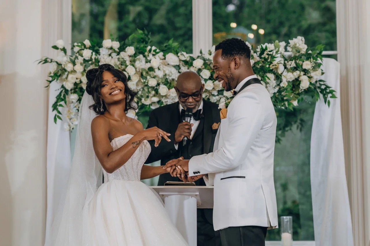 How to Capture Candid Moments That Tell a Beautiful Story